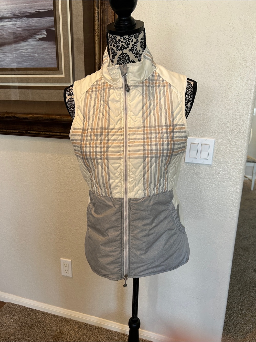 Peter Millar Cream Plaid & Gray Quilted Sleeveless Vest